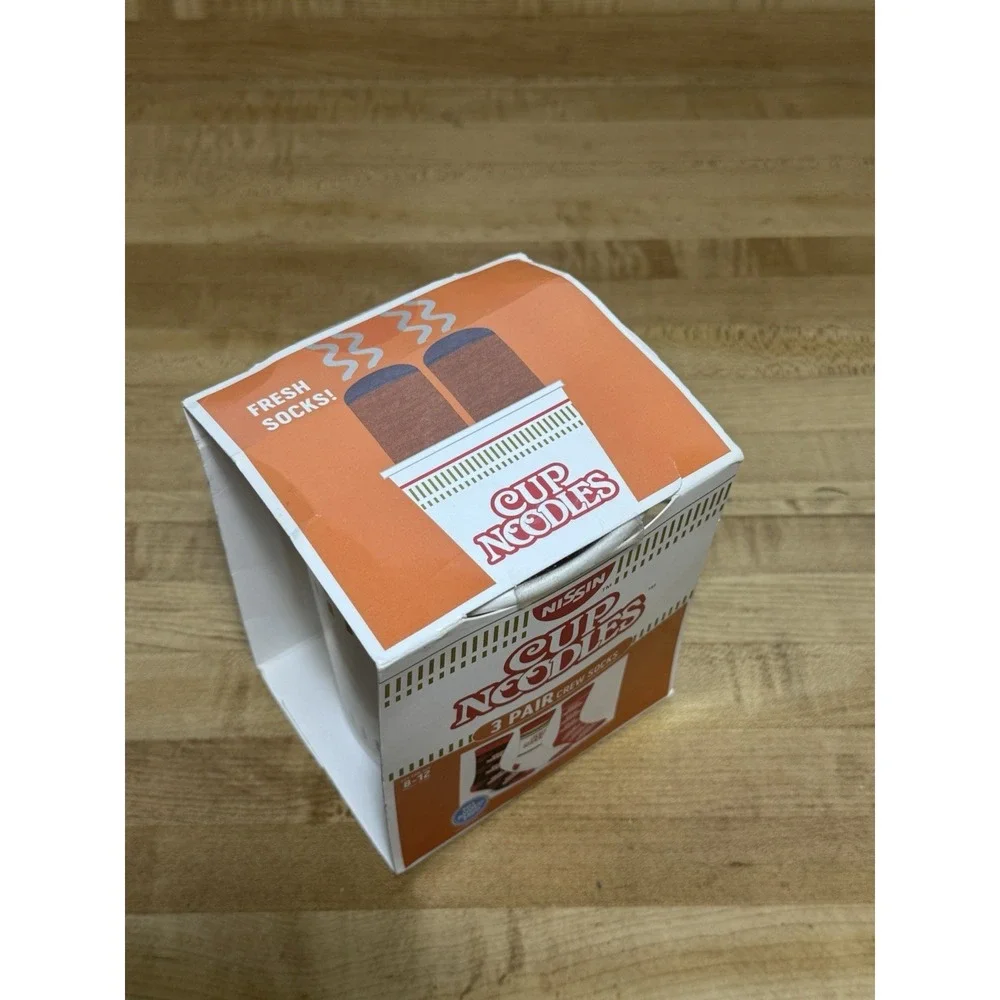 Bio World 3 Pair Cup of Noodles Ramen Crew Socks  Gift Box Men's Shoe Size 8-12
